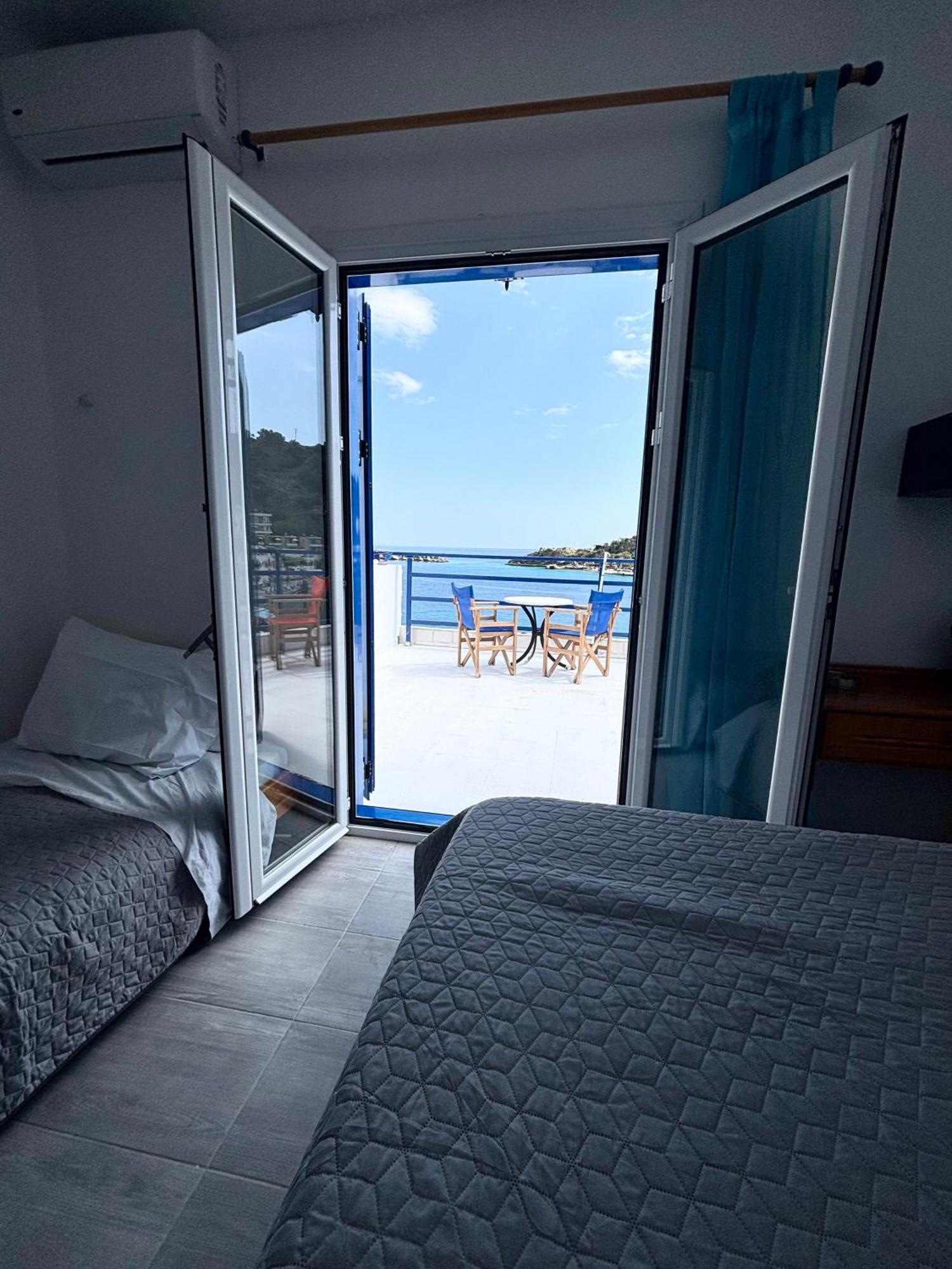 Scirocco Rooms Loutro Exterior photo