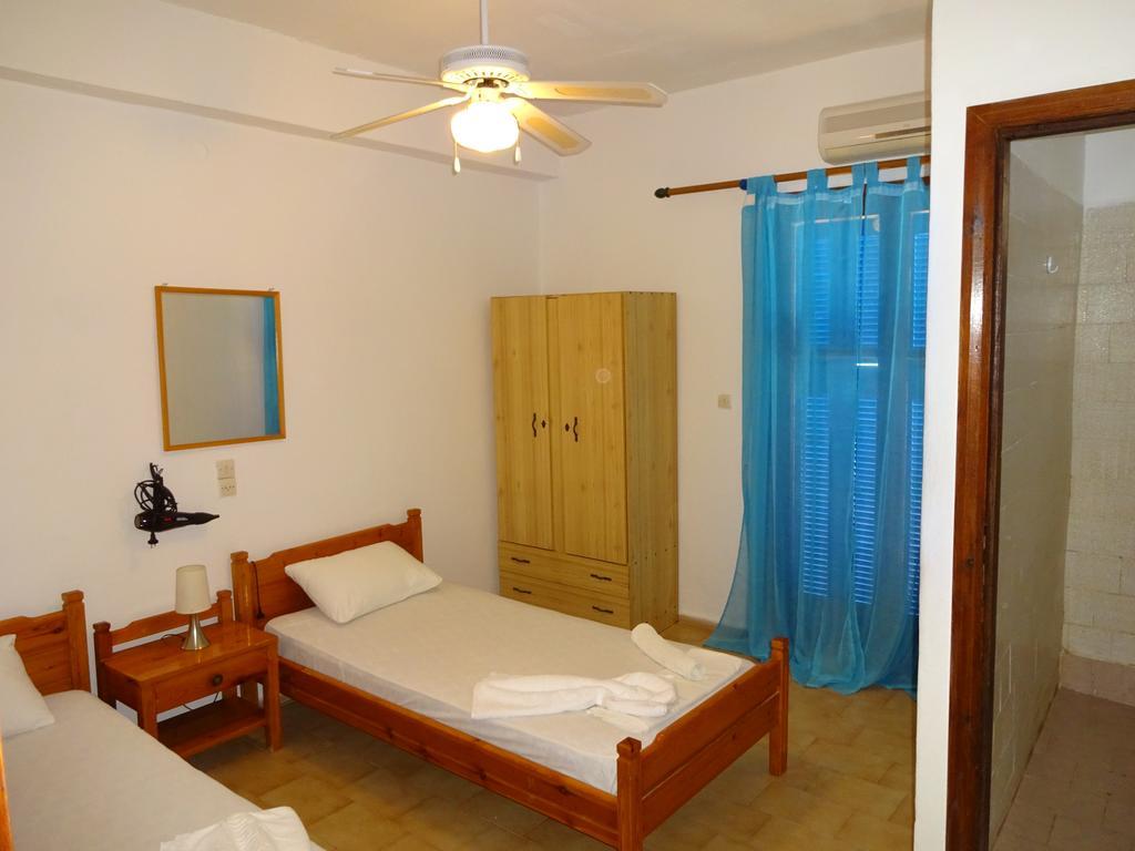 Scirocco Rooms Loutro Exterior photo